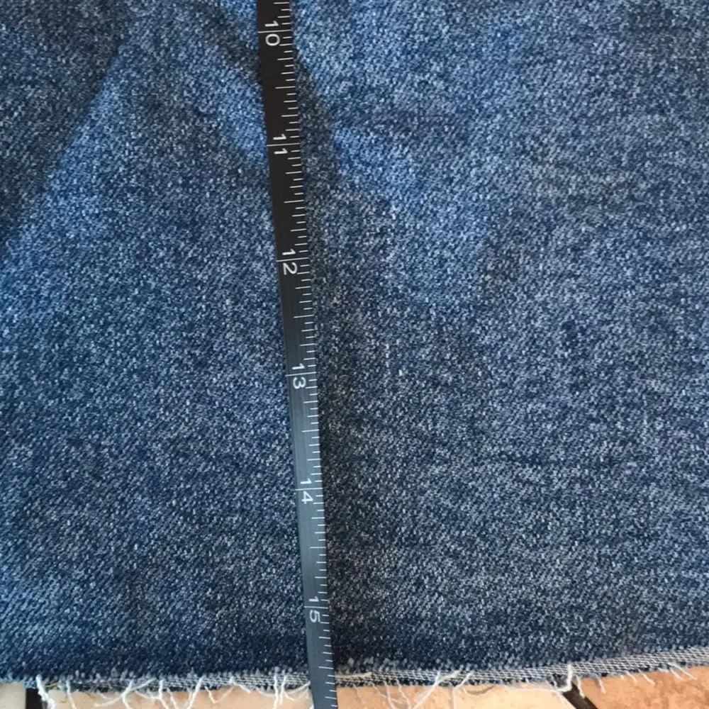 One teaspoon ladies distressed denim mini skirt size 29 - Image 9