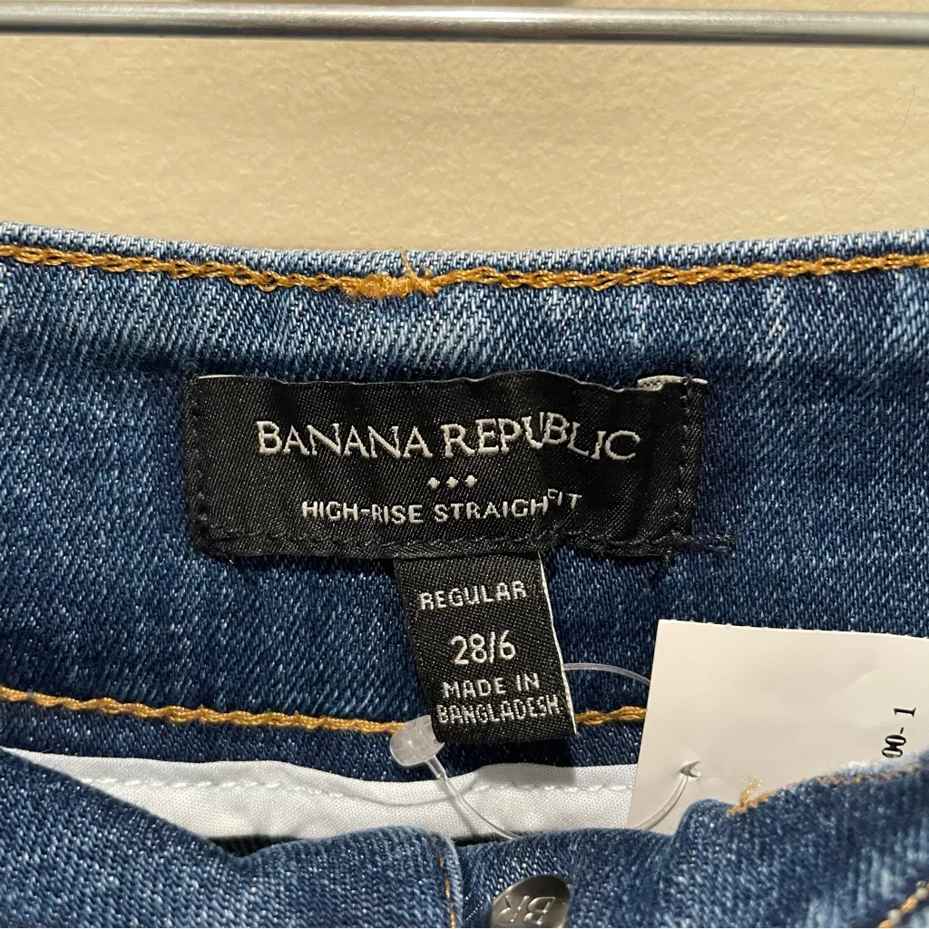 Banana Republic High - Image 8