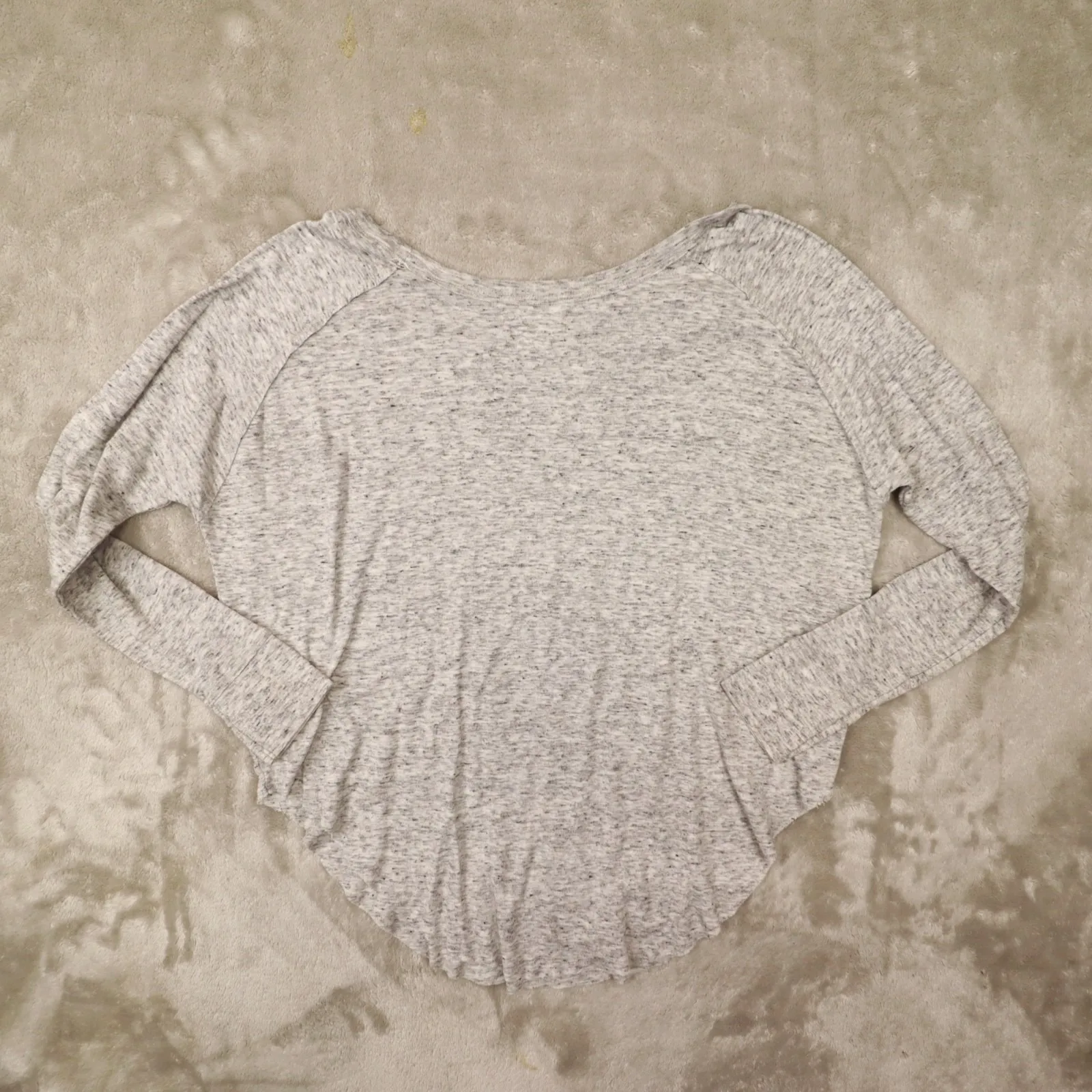 Tna Aritzia Heather Grey Long Sleeve Round Hem Slub Knit Shirt‎ size Small - Image 7