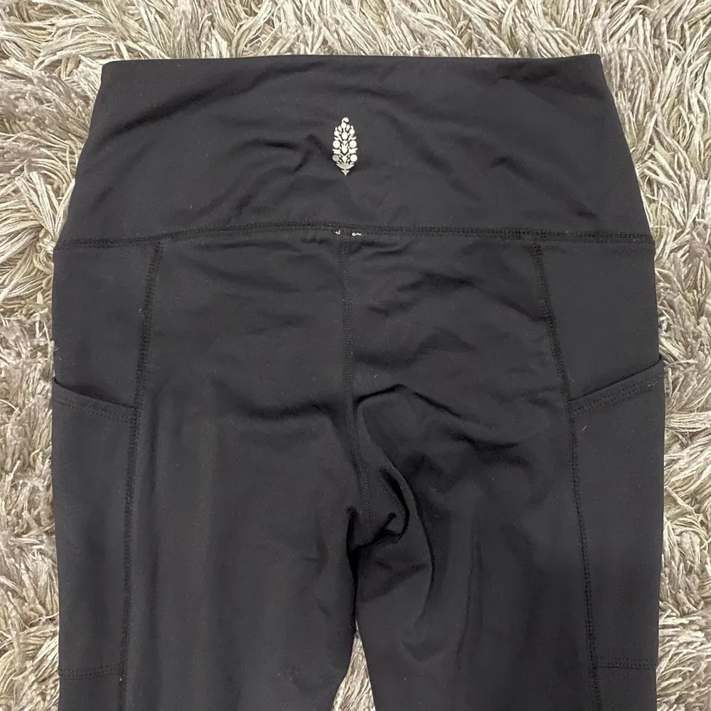 FREE PEOPLE - Movement Wonderstruck Velvet Leggings - Image 11