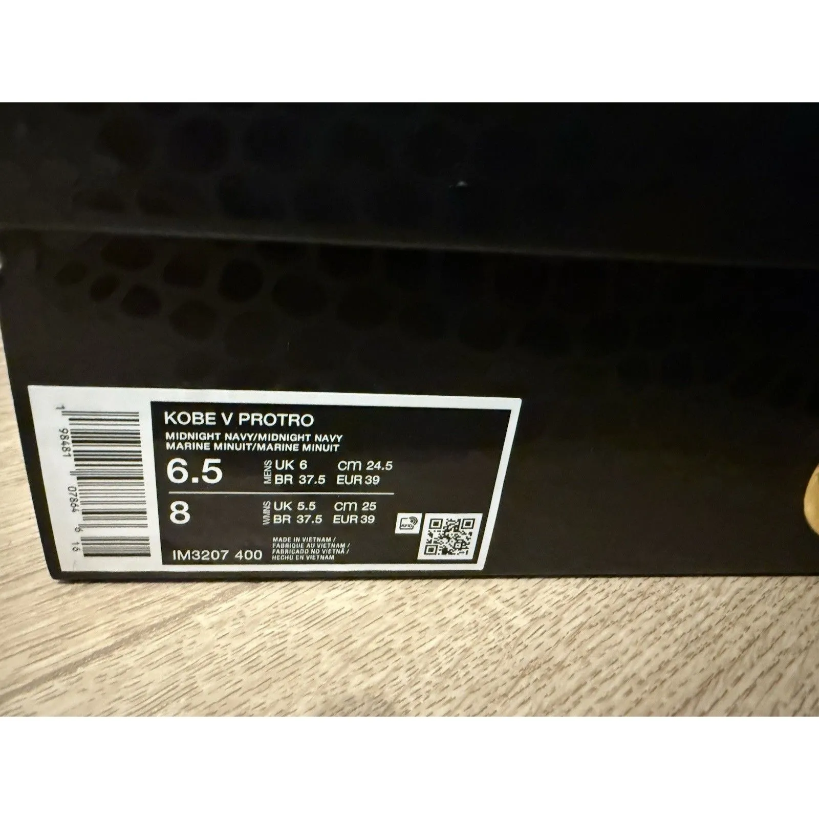 Caitlin Clark x Zoom Kobe 5 Protro IM3207-400 Indiana Fever Size 6.5 M/8 women’s - Image 4