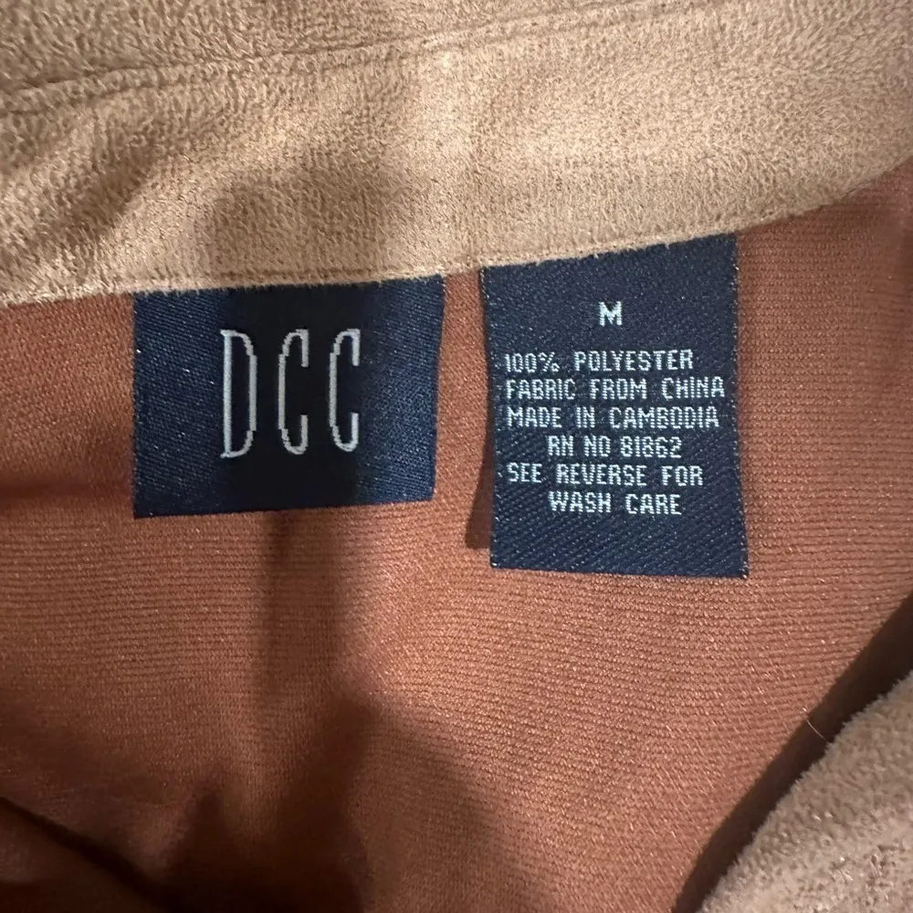 DCC Suede Like Long Sleeve Shirt Light Brown Size Medium Tan - Image 5