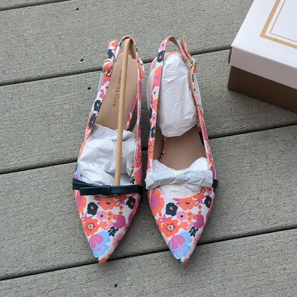 NWT Charter Club Gilaaf Floral Canvas Slingback Heels - Image 2