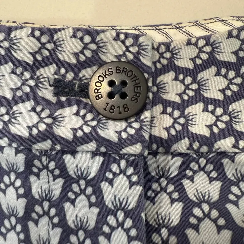 Brooks Brothers Red Fleece Flower Flat Front Chino Shorts Women's 8 Blue/White - Image 4