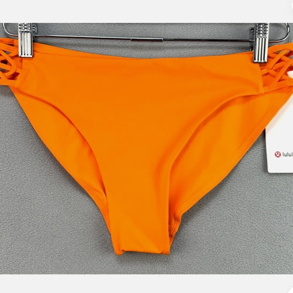 Lululemon Coastline Bottom in Vivid Amber - Image 4