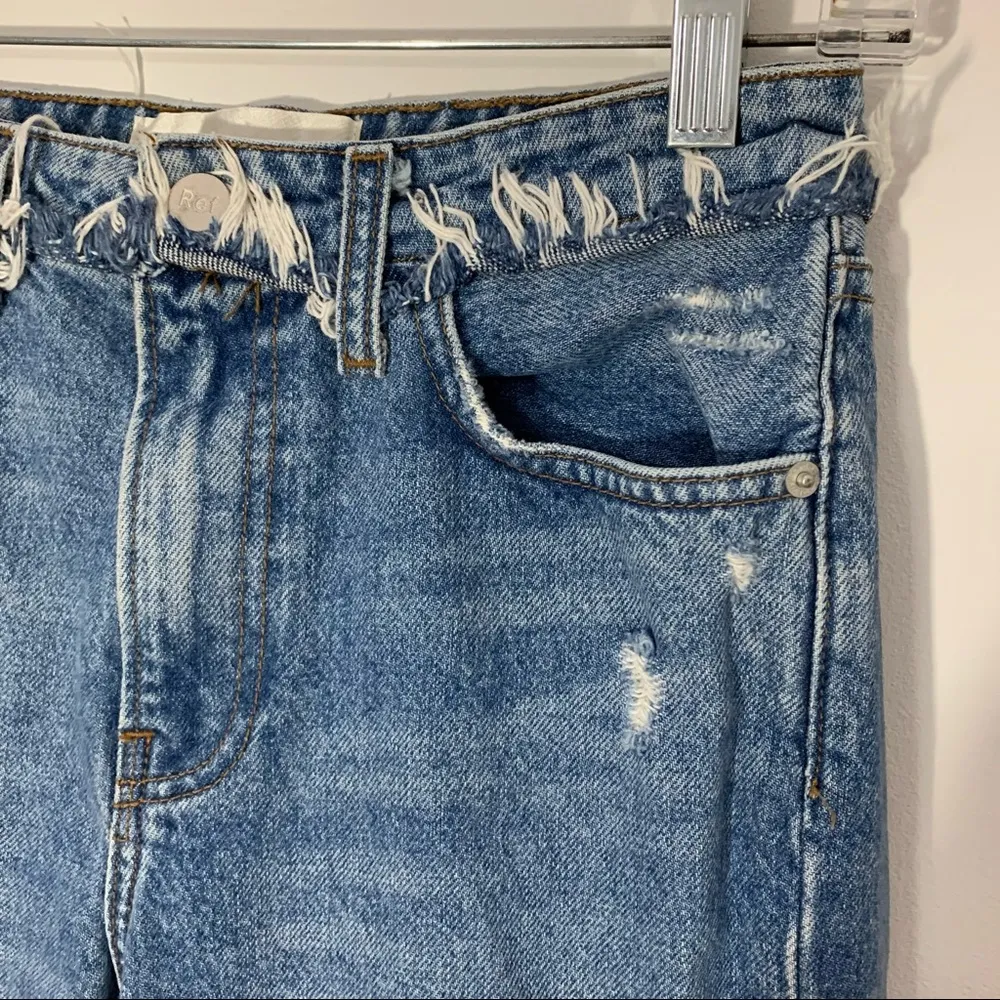 Reformation Cropped Cigarette Distressed in Savu Wash Jeans Size 25 - Image 7