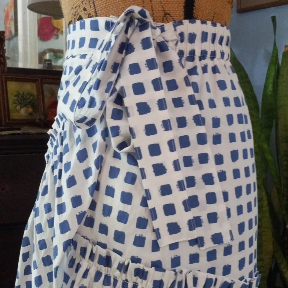 Vineyard Vines Painterly Grid Blue White Faux Wrap Ruffle Mini Skirt - Image 15