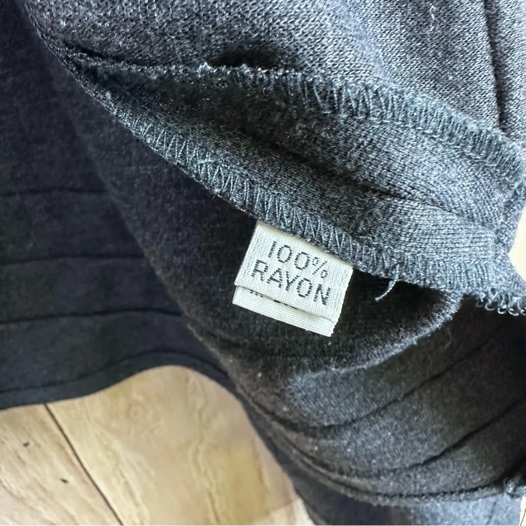 Vintage Studio 90 Cropped/Petite Gray Knit Top Size M - Image 9