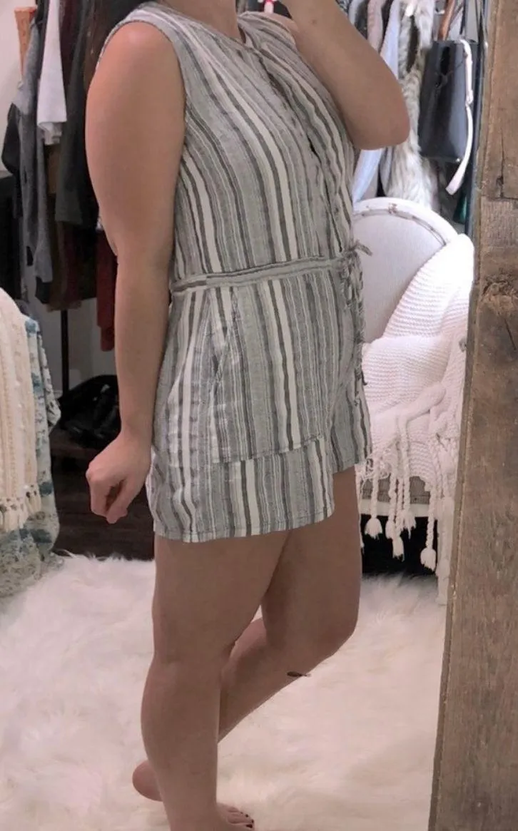 size medium striped romper - Image 2