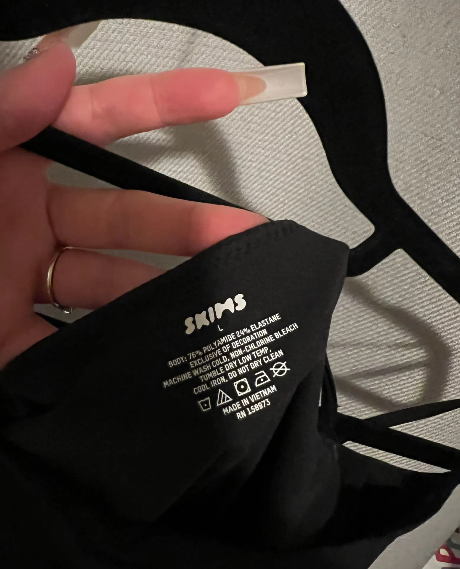 SKIMS Bodysuit - Image 3