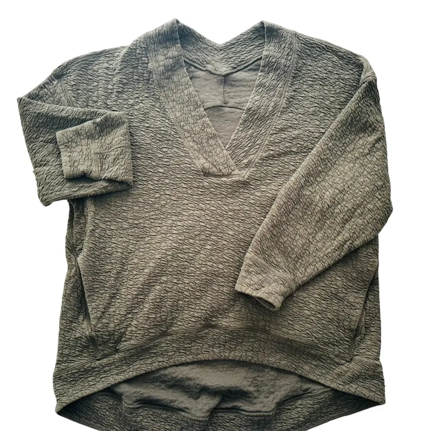 Lululemon Rippled V-Neck Pullover Dark Olive Green Size 12 Long Sleeve Top - Image 3