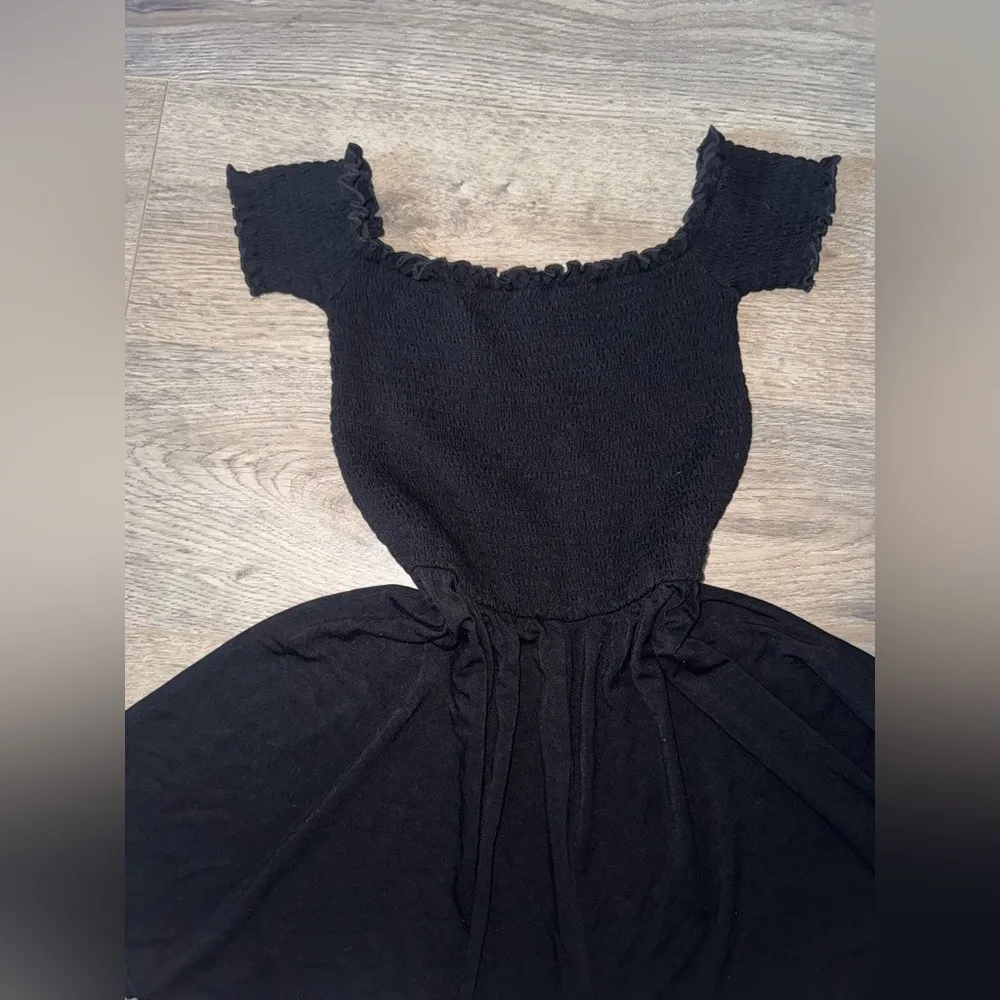 GARAGE Super soft ribbed mini flowy romper! - Image 4