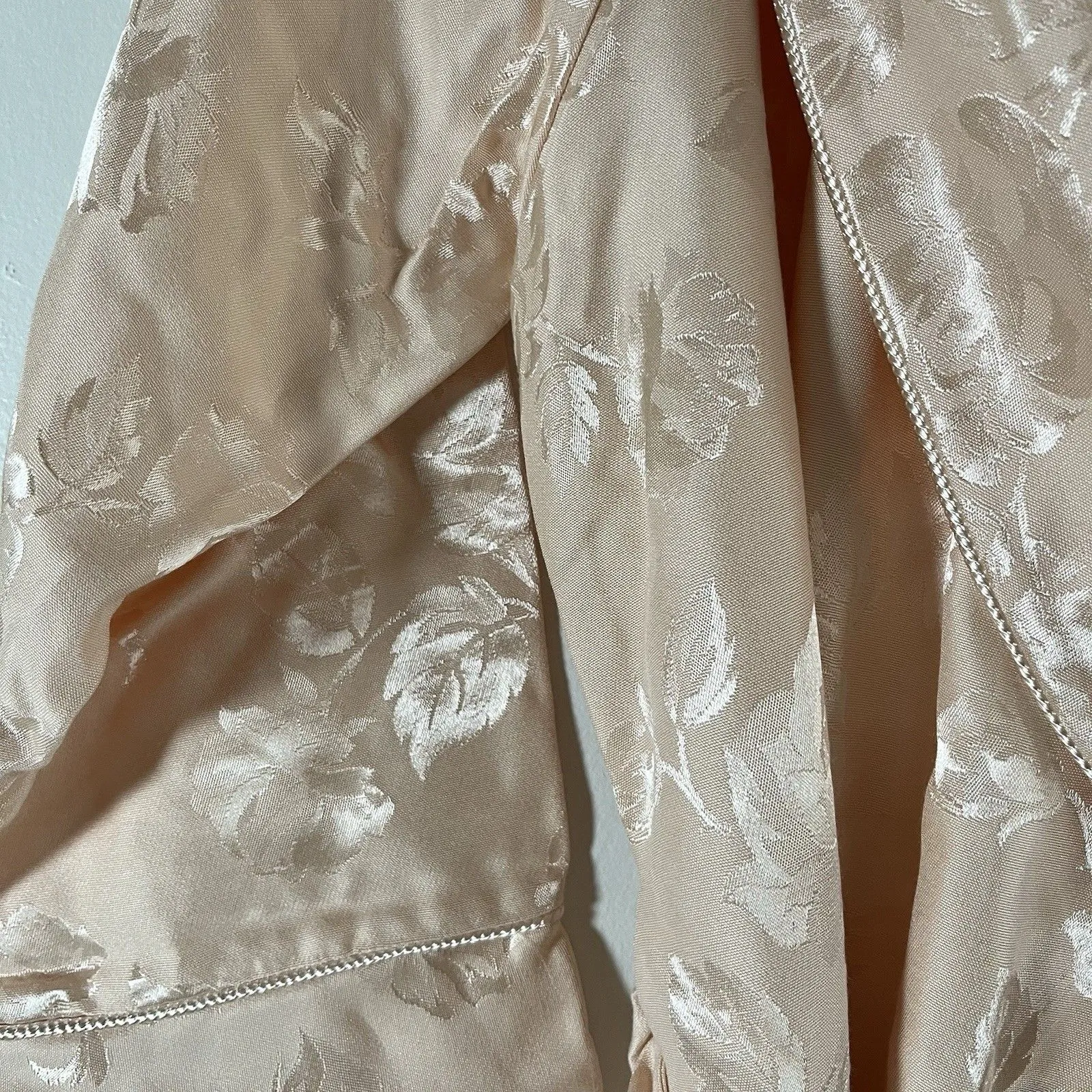 VINTAGE ST.MICHAEL ROBE Sz 42 44 L DRESSING GOWN SMOKING Foral Embossed Pink Size L - Image 5