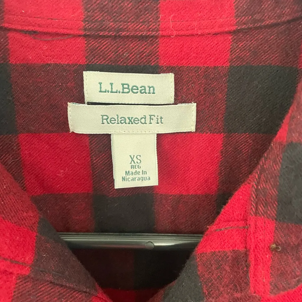 L.L. Bean Relaxed Fit Plaid CottonFlannel Shirt sz XS. Cozy warm cottage Red - Image 2