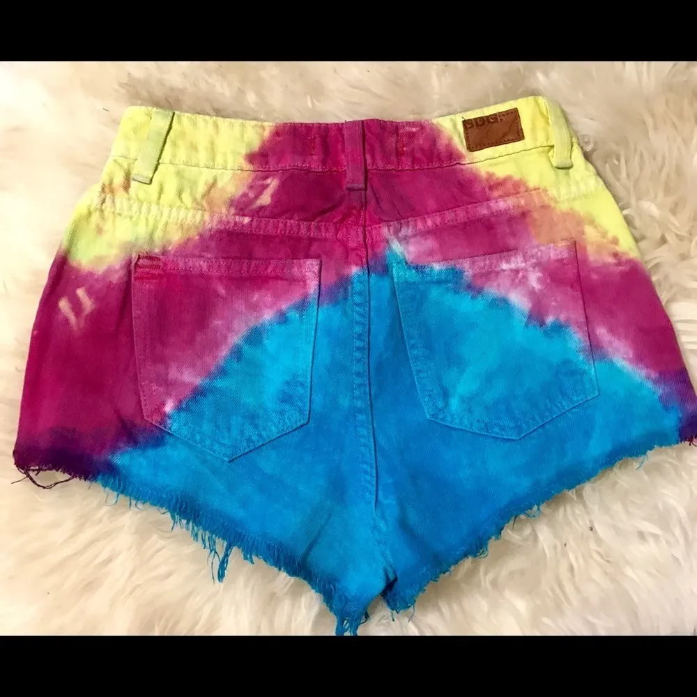 BDG‎ Tie Dyed Denim Shorts - Image 4