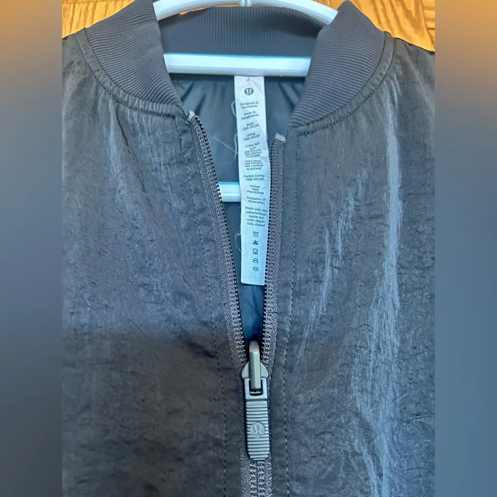 Lululemon - Windbreaker/Bomber Jacket - Image 5