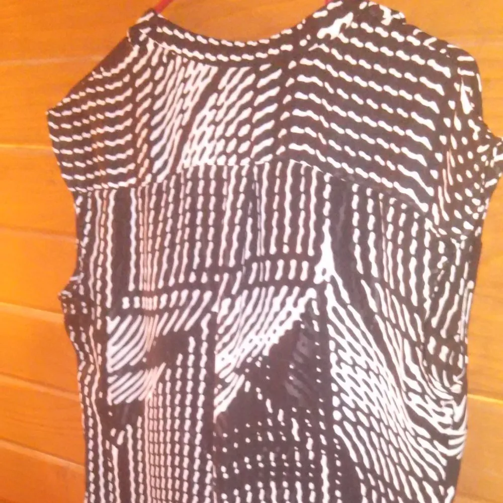 Worthington Sleeveless Button-Down Blouse - Image 8