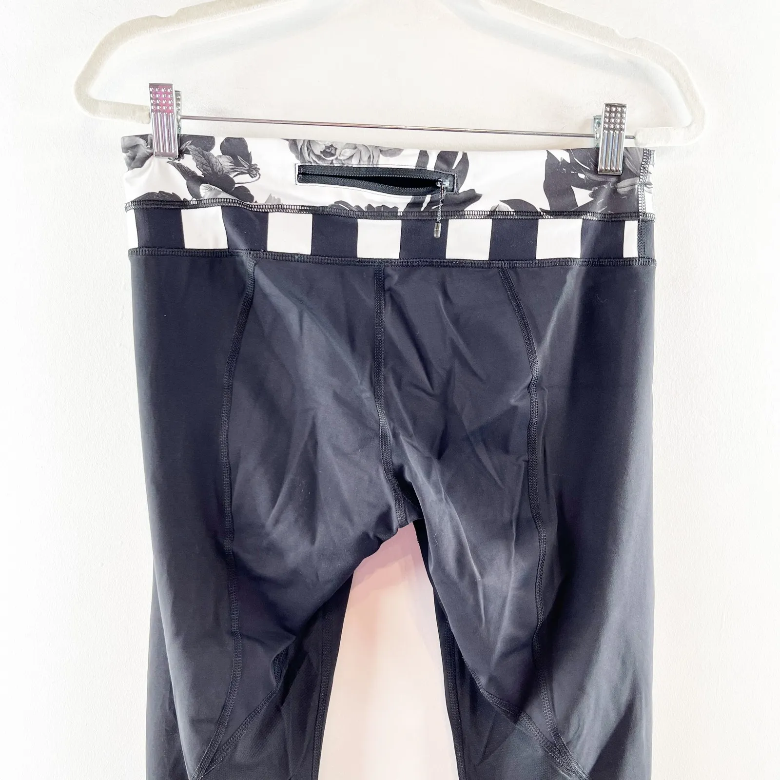 Lululemon Run Inspire Crop Leggings Yoga Running Pants Black Floral Gray 8 - Image 5