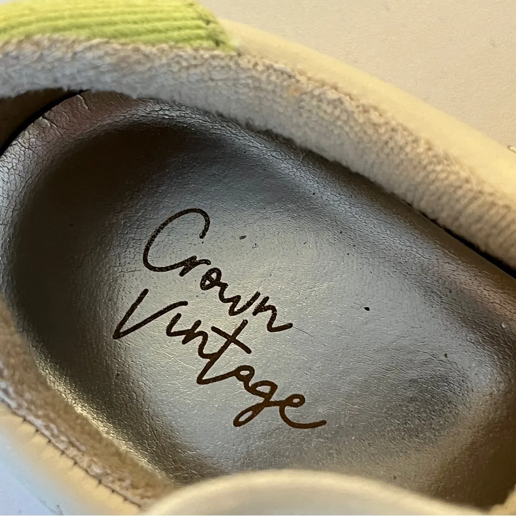 Crown Women's Sneakers - Image 5