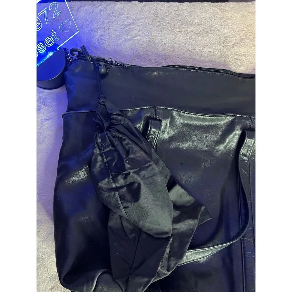 Tumi Black Leather Weekender Bag Spacious Travel Carry - Image 2