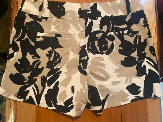 Loft Pattern Shorts  - Image 2