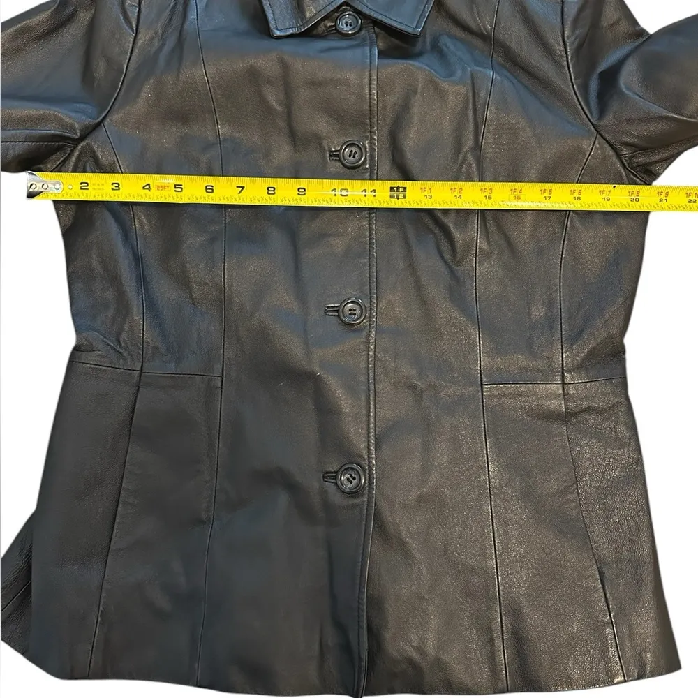 Croft & Barrow Women's Black Leather Jacket Size M - Image 5