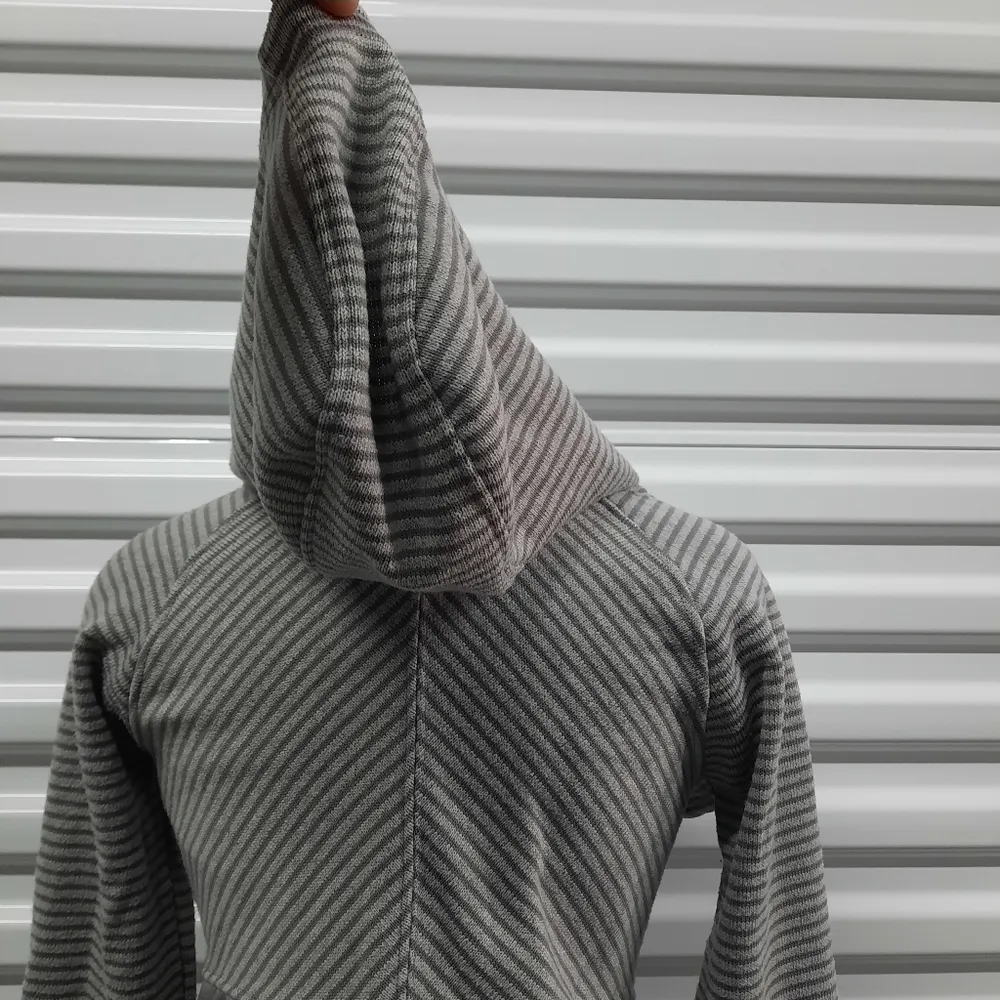 Avalanche Womens Hooded Sweatshirt Size Small Gray - Image 6