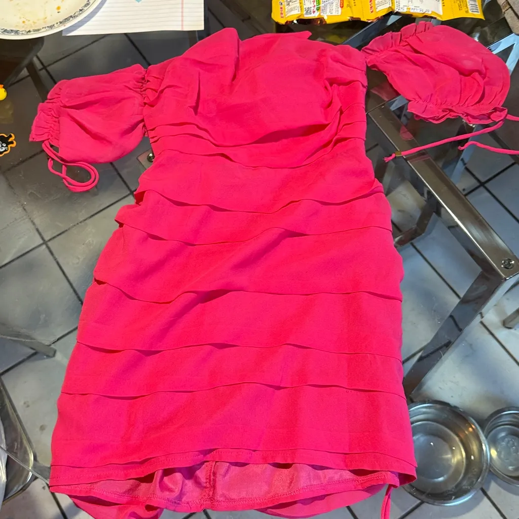 Pink Showpo mini dress Size 6 - Image 5