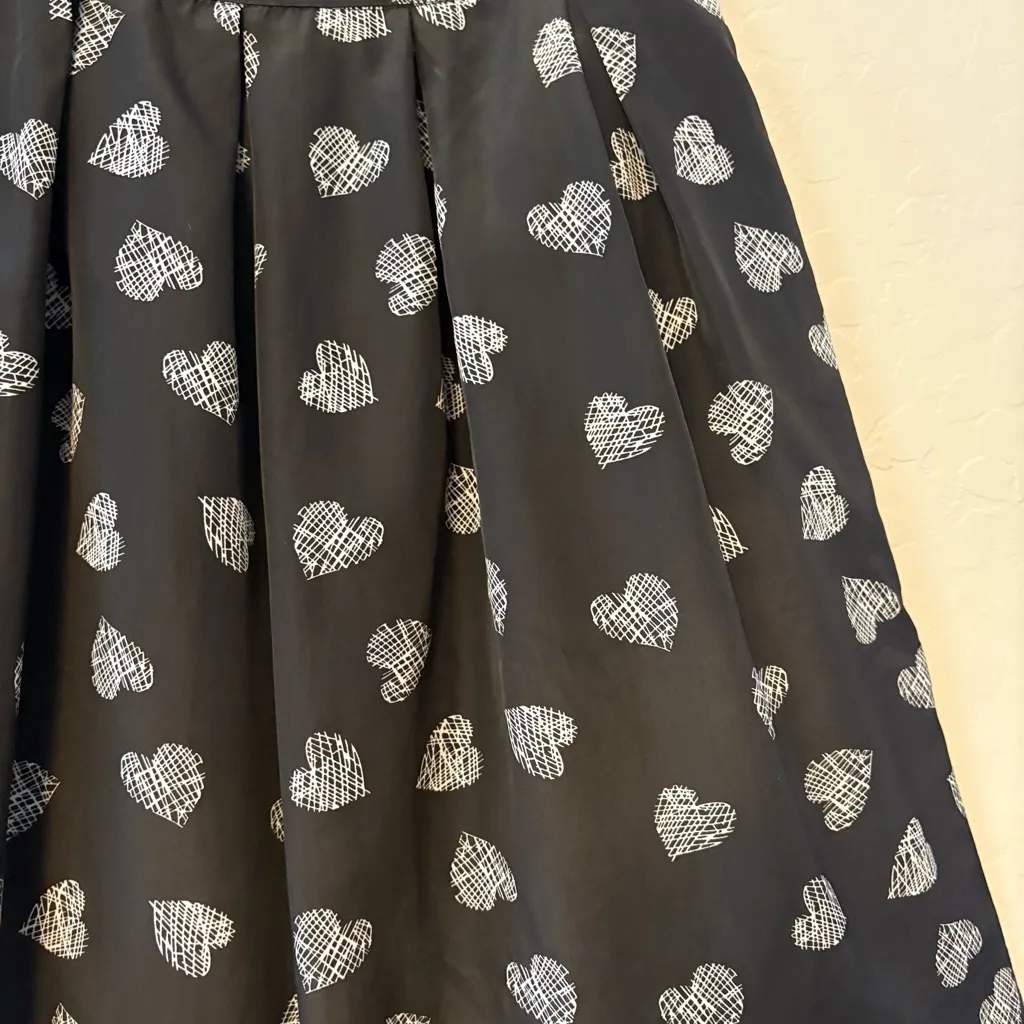 Downeast Basics black and white scribble heart high waisted circle skirt small - Image 14