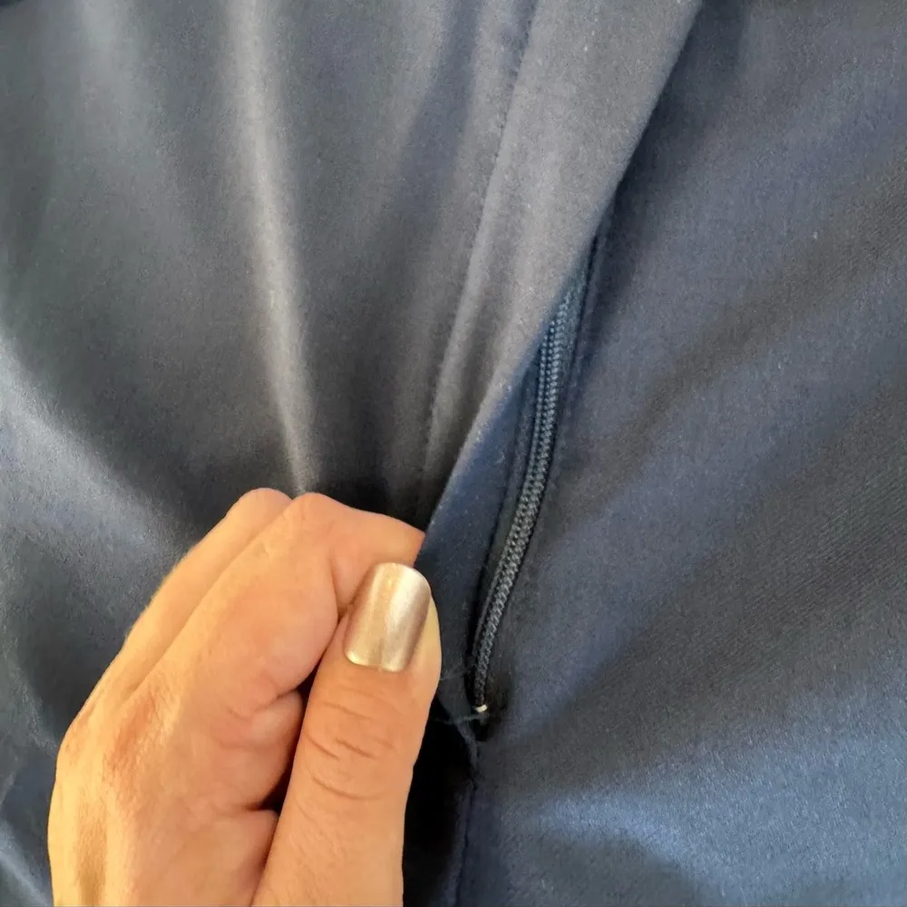 Aritzia Babaton Navy Hemsworth Pant NWT - Image 3