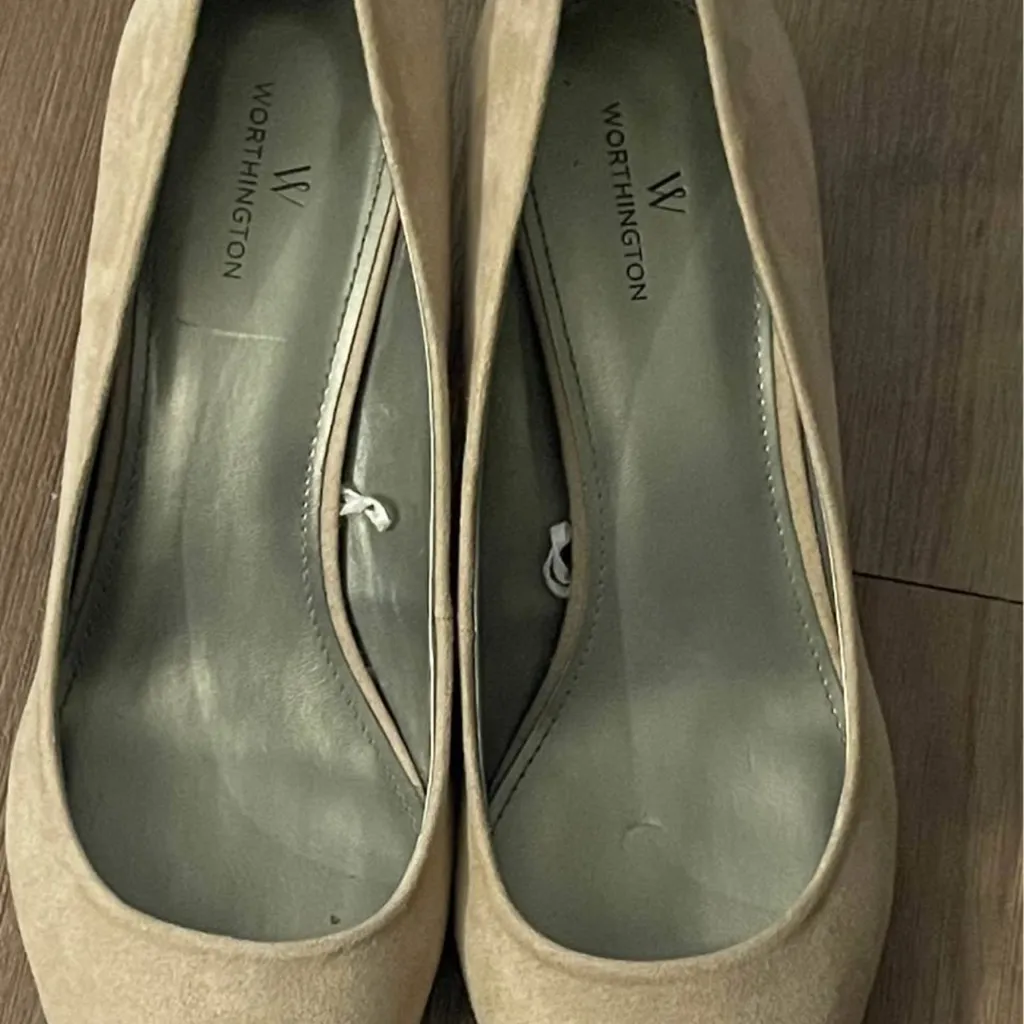 Worthington Women's Tan Pumps - Image 3
