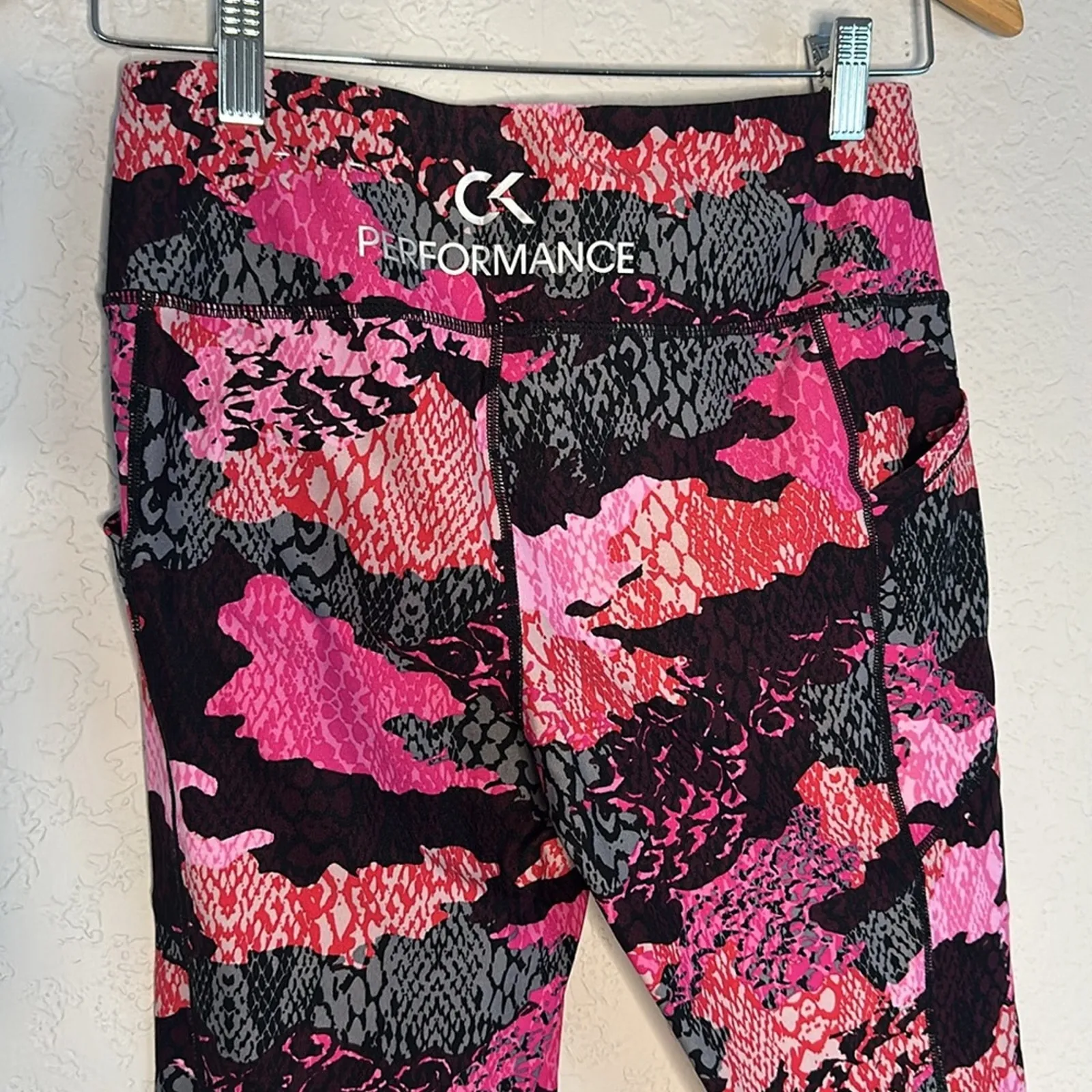 Calvin Klein Performance Pink Black Leggings Compression Medium Artsy Pocket - Image 4