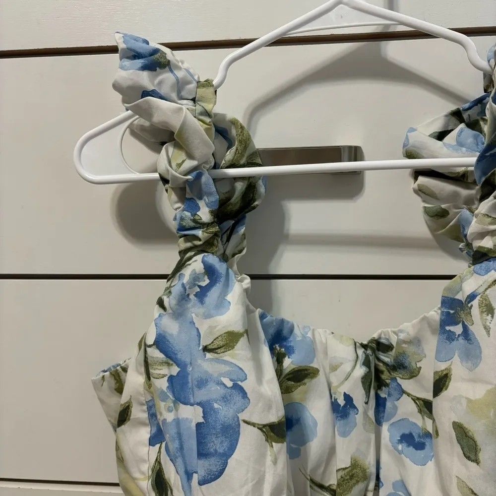 Abercrombie Floral Poplin Scrunch Tank Top - Image 3