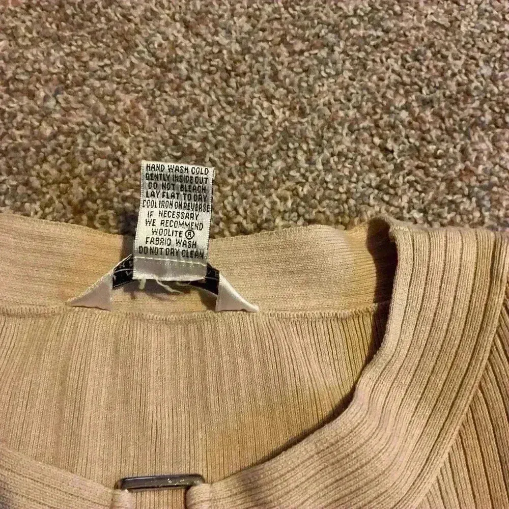 Uniform John Paul Richard tan silk blend sweater - Image 7