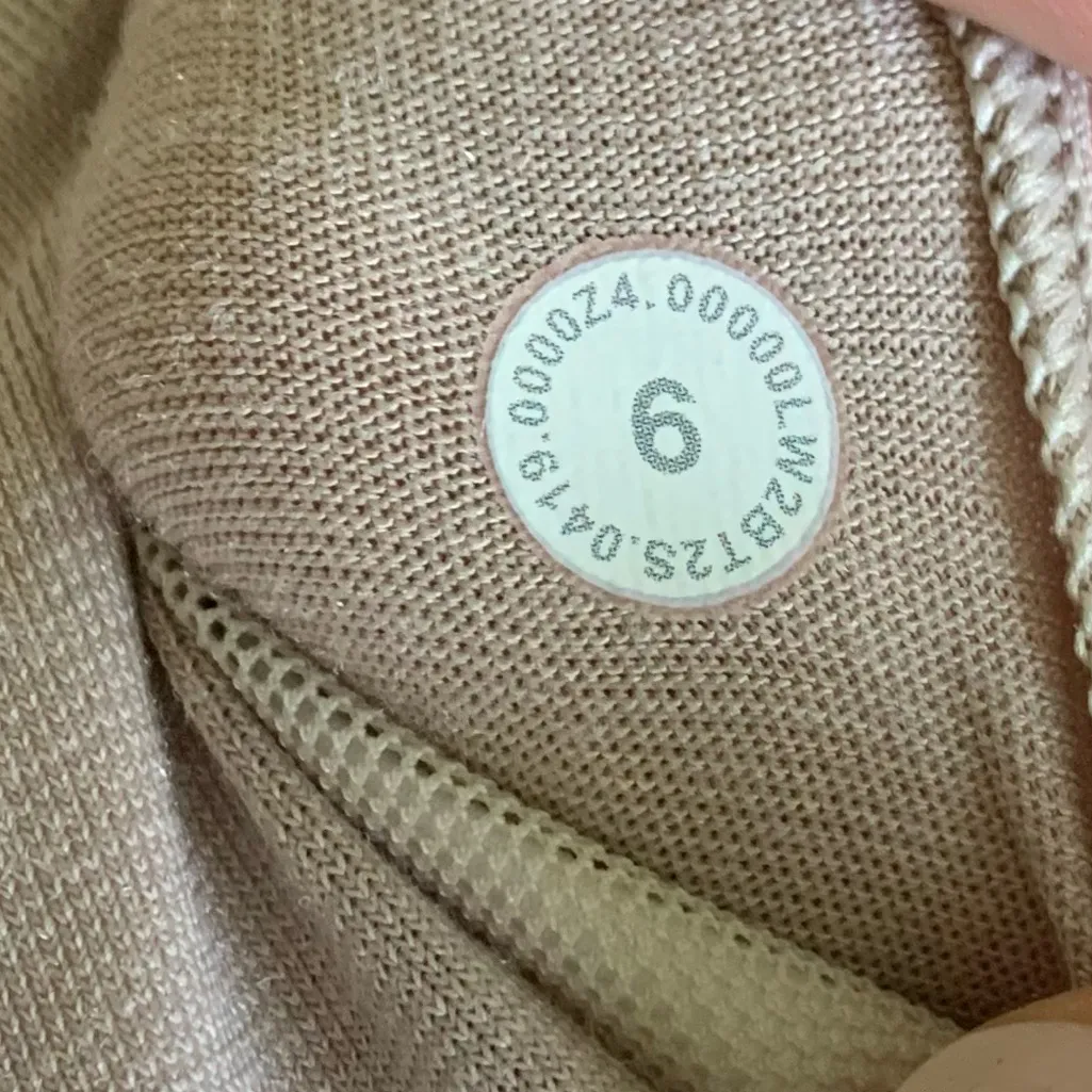 Lululemon  Breathe It In Bra White Size 6 - Image 6