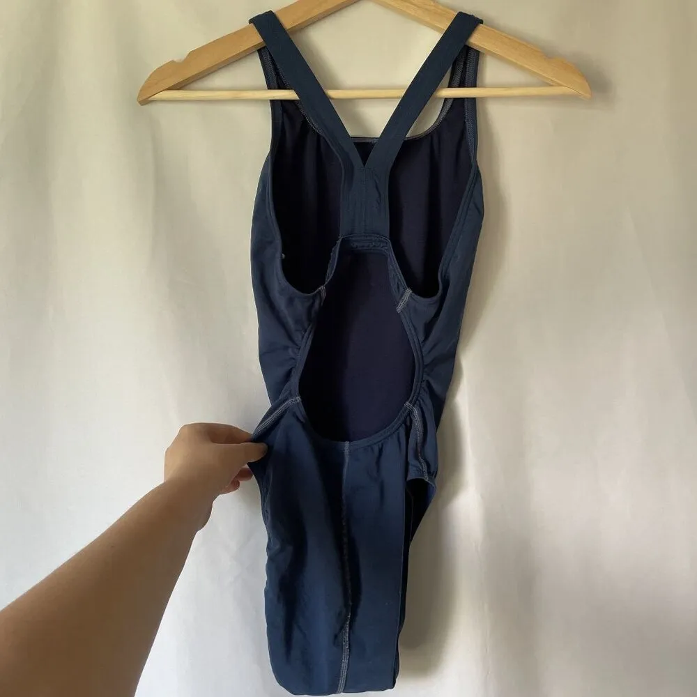 Speedo Endurance women's size small one piece swimsuit summer racerback casual - Image 4