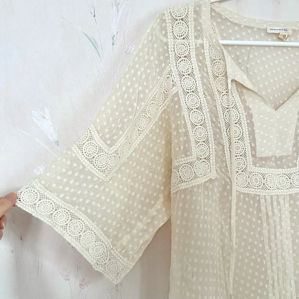 Meadow Rue / Anthropologie Flowy Silk Cream Boho Blouse with Lace Details - Image 4