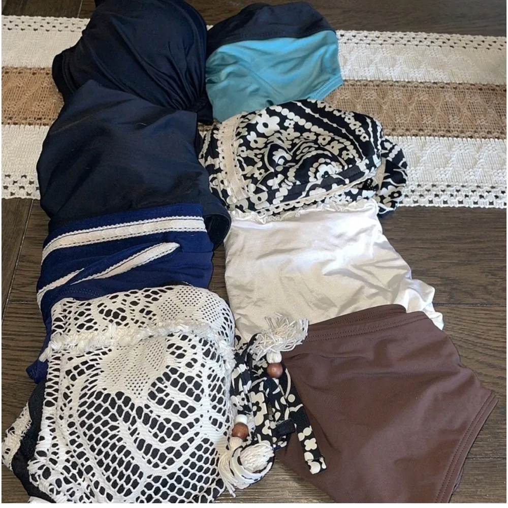 Lucky Brand floral halter bikini top only - Image 6