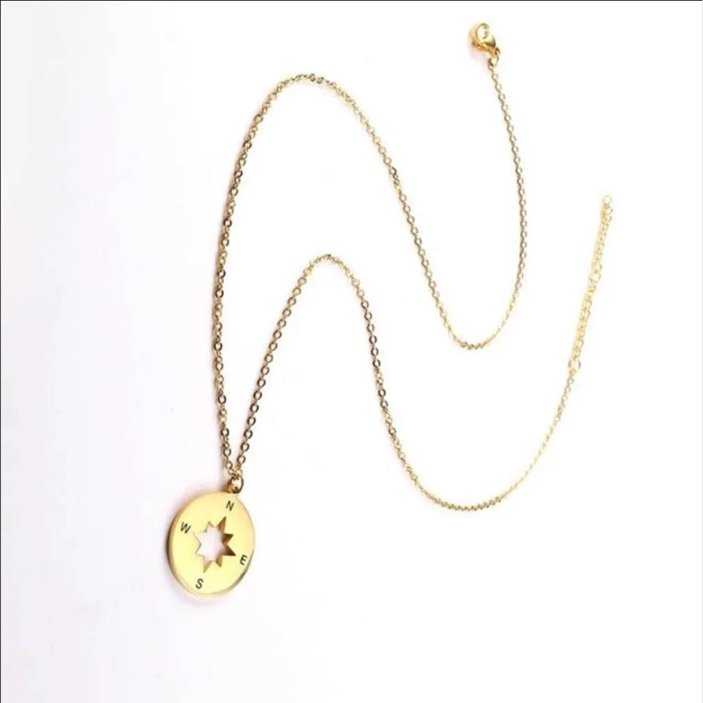 Compass wanderlust 18k‎ vacuum plated necklace Gold - Image 3