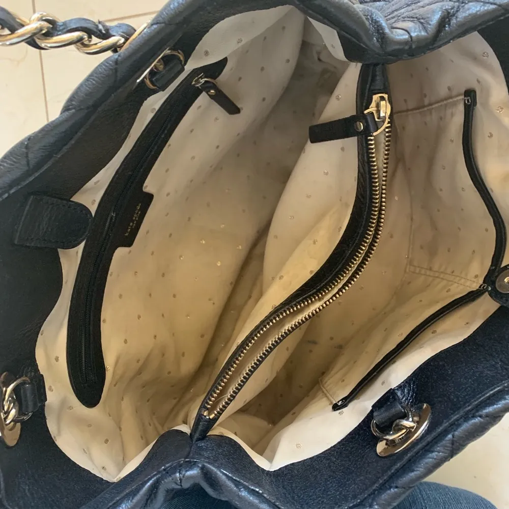 Kate Spade Leather Quilted Purse with Gold Chain - Image 5