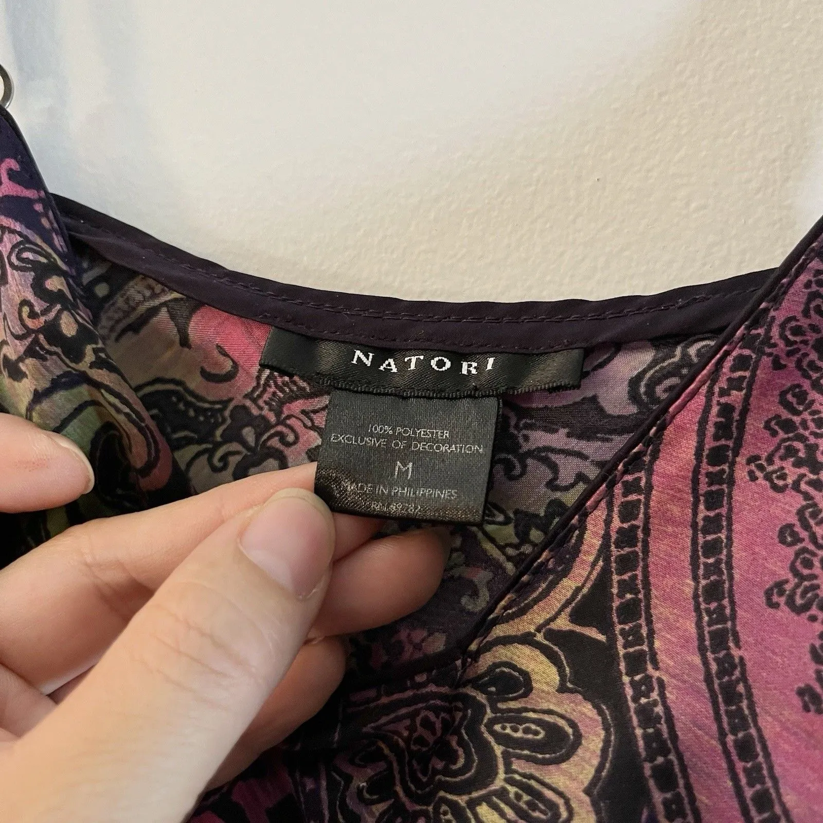 Natori Women Slip Dress Beige V-Neck Sleeveless purple paisley Print Size M - Image 4