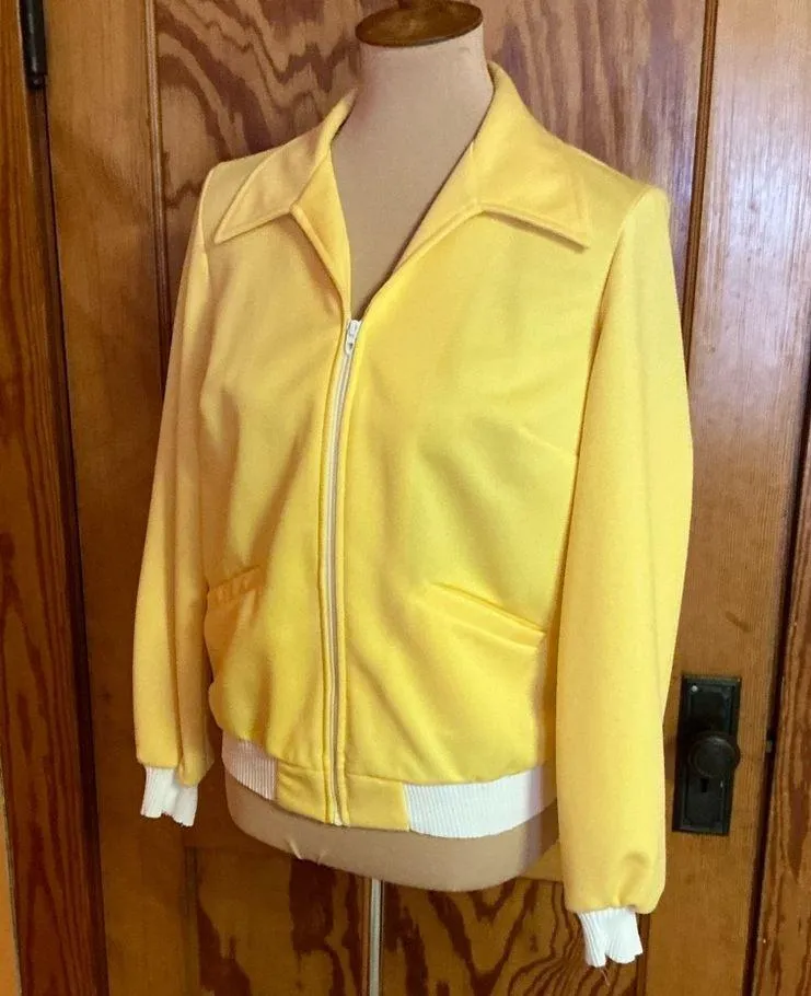 Vintage 70s bright yellow big collar track jacket - Image 7