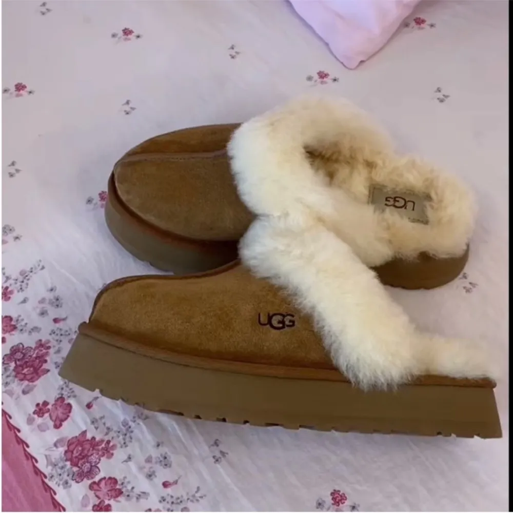 UGG  Disquette Platform Slipper - Image 5