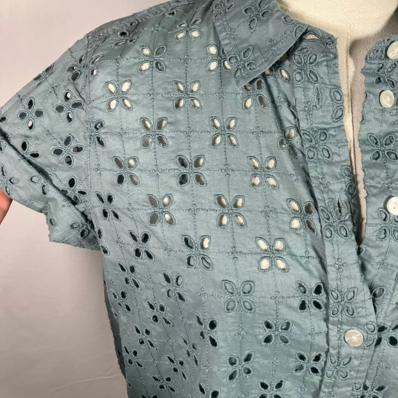 GAP XXS Blue Eyelet Shirt Dress Button Front Short Sleeve Preppy Coquette‎ - Image 6