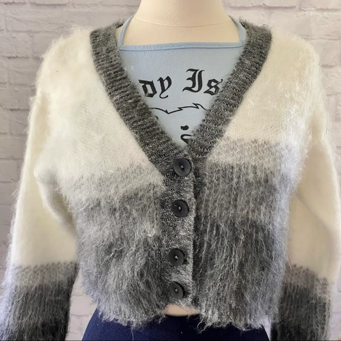 NWT Fuzzy Cropped Cardi - Image 4