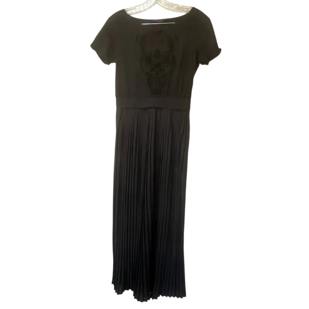 Black Gothic Skull Pleated Maxi Dress Alt Dark Academia | Motel Rocks - Image 2