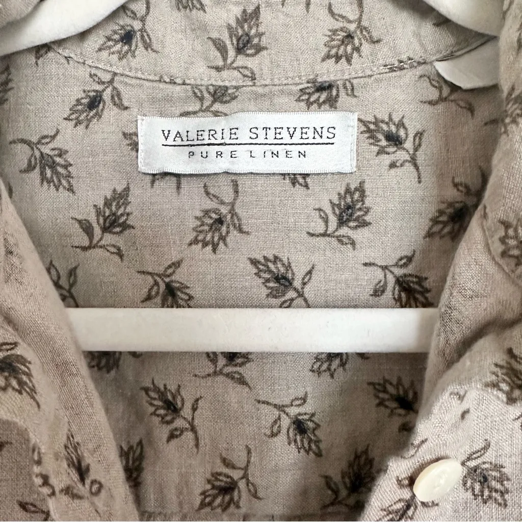 Valerie Steven’s Pure Linen Sleeveless Beige Dress with Floral Pattern - Image 4