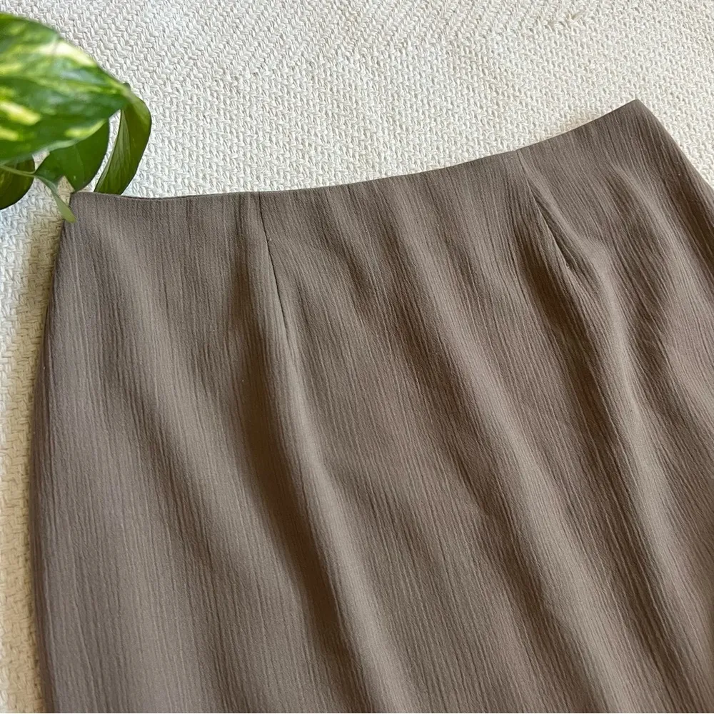 C.C Magic Vintage 90s Taupe Textured Knee Length Skirt - Image 2