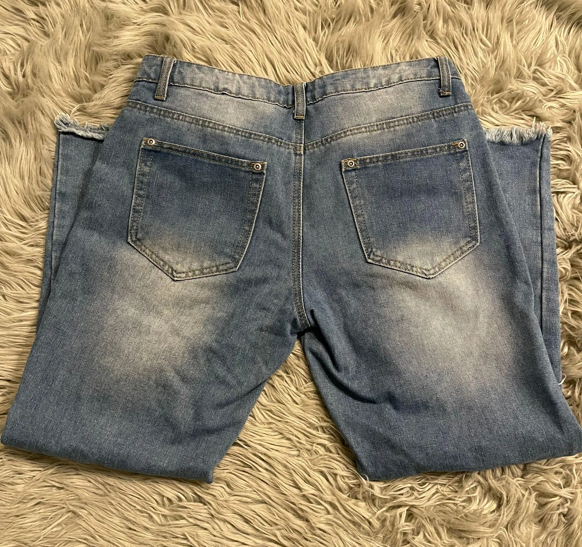 Pretty Little Thing Boyfriend Jeans - Image 3