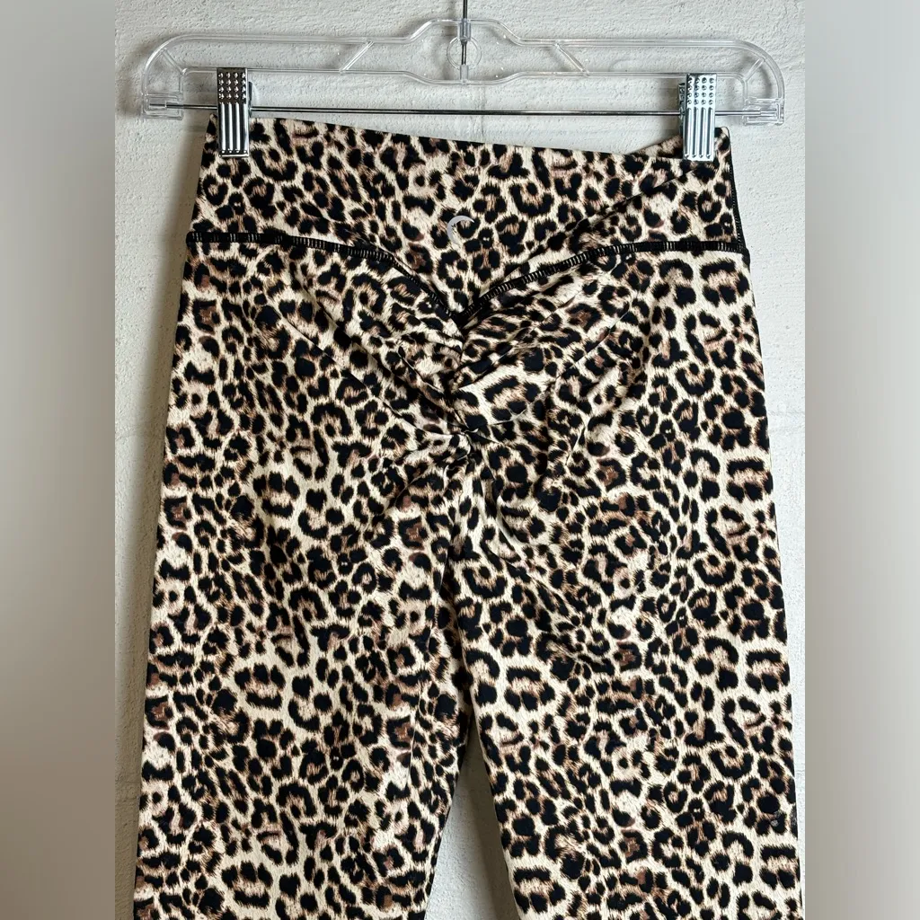 Zyia Active Cheetah Printed Scrunch Butt Casual Full Length Ankle Leggings 6-8 - Image 6